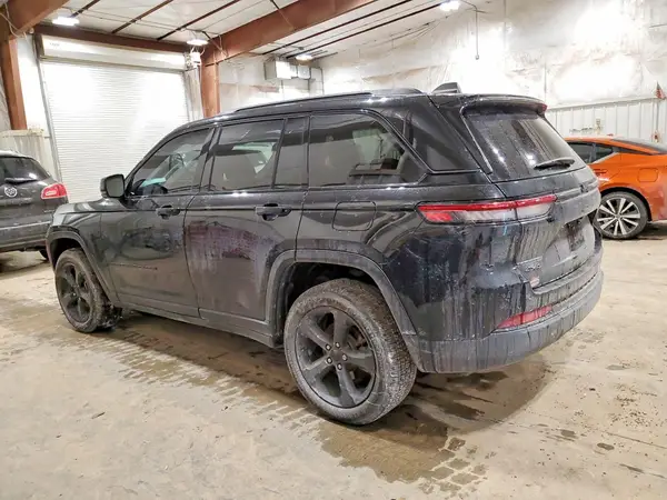 1C4RJHAG0P8893605 2023 JEEP GRAND CHEROKEE - Image 2