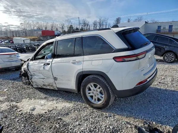 1C4RJHAG0PC543677 2023 JEEP GRAND CHEROKEE - Image 2