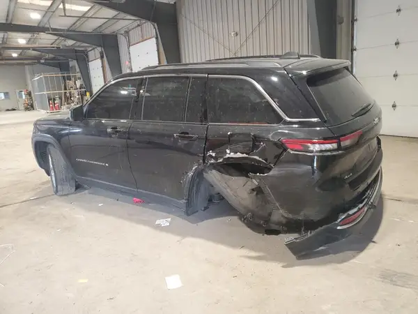 1C4RJHAG0PC570443 2023 JEEP GRAND CHEROKEE - Image 2