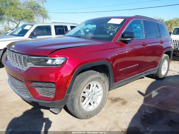1C4RJHAG0PC622427 2023 JEEP GRAND CHEROKEE - Image 2