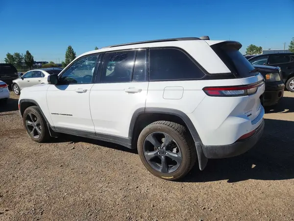 1C4RJHAG0PC647215 2023 JEEP GRAND CHEROKEE - Image 2
