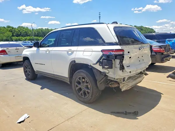 1C4RJHAG0R8606623 2024 JEEP GRAND CHEROKEE - Image 2