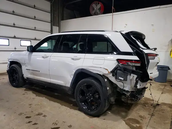 1C4RJHAG0RC135408 2024 JEEP GRAND CHEROKEE - Image 2