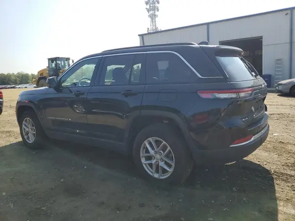 1C4RJHAG0RC156291 2024 JEEP GRAND CHEROKEE - Image 2