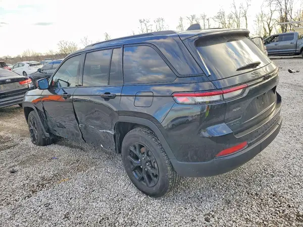 1C4RJHAG0RC215615 2024 JEEP GRAND CHEROKEE - Image 2