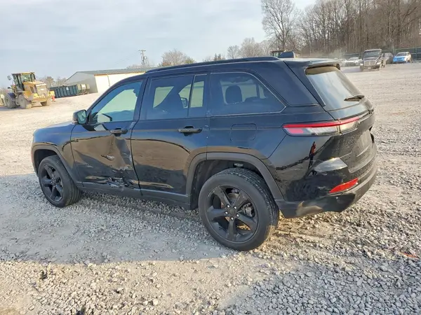 1C4RJHAG0RC215825 2024 JEEP GRAND CHEROKEE - Image 2