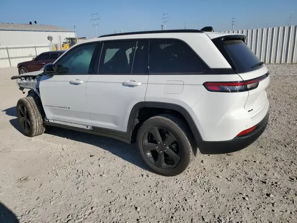 1C4RJHAG0RC683960 2024 JEEP GRAND CHEROKEE - Image 2