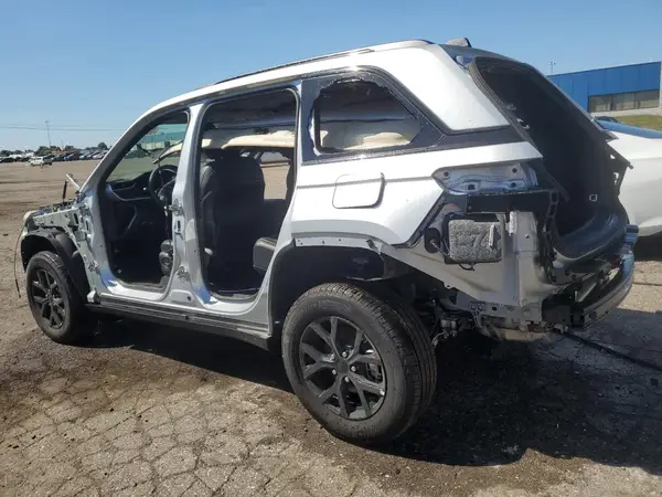 1C4RJHAG0S8699245 2025 JEEP GRAND CHEROKEE - Image 2