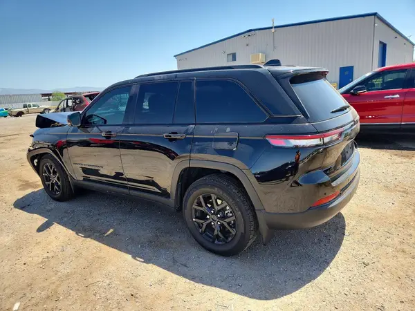 1C4RJHAG0SC302243 2025 JEEP GRAND CHEROKEE - Image 2