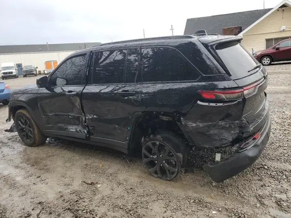 1C4RJHAG0SC332567 2025 JEEP GRAND CHEROKEE - Image 2