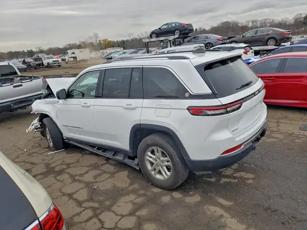1C4RJHAG1P8701009 2023 JEEP GRAND CHEROKEE - Image 2