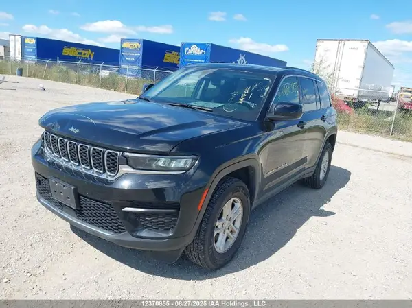 1C4RJHAG1PC521364 2023 JEEP GRAND CHEROKEE - Image 2