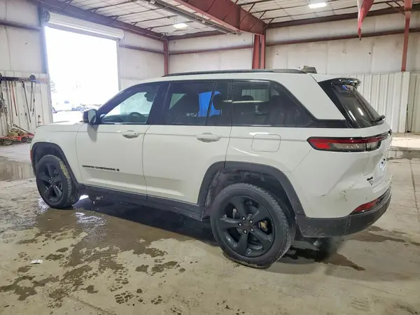 1C4RJHAG1PC527181 2023 JEEP GRAND CHEROKEE - Image 2