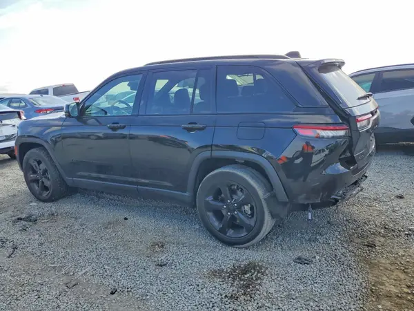 1C4RJHAG1PC557118 2023 JEEP GRAND CHEROKEE - Image 2