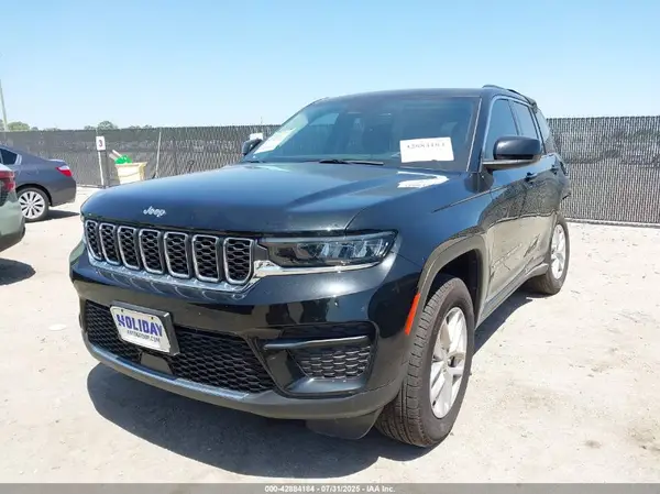 1C4RJHAG1PC642394 2023 JEEP GRAND CHEROKEE - Image 2