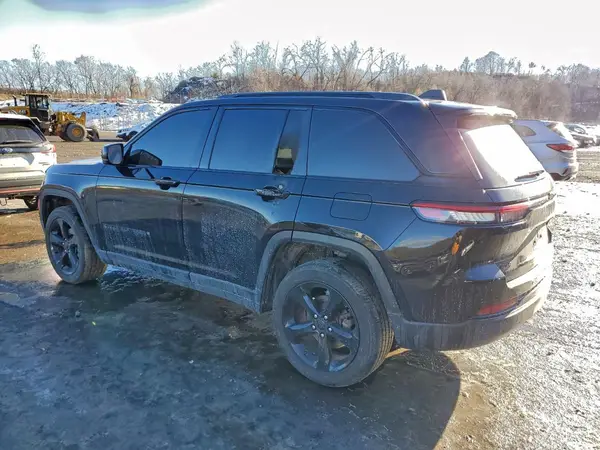 1C4RJHAG1RC109206 2024 JEEP GRAND CHEROKEE - Image 2