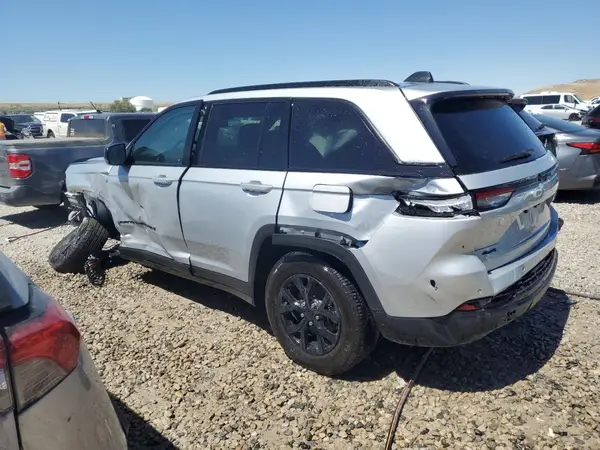 1C4RJHAG1S8656159 2025 JEEP GRAND CHEROKEE - Image 2