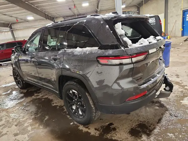 1C4RJHAG1SC290491 2025 JEEP GRAND CHEROKEE - Image 2