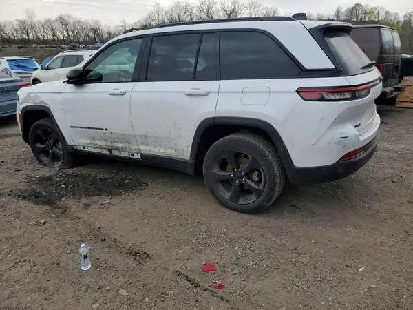 1C4RJHAG1SC331783 2025 JEEP GRAND CHEROKEE - Image 2
