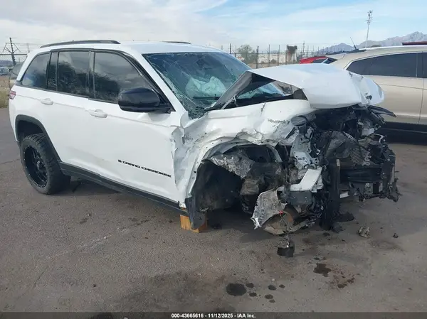 1C4RJHAG2PC536634 2023 JEEP GRAND CHEROKEE - Image 1