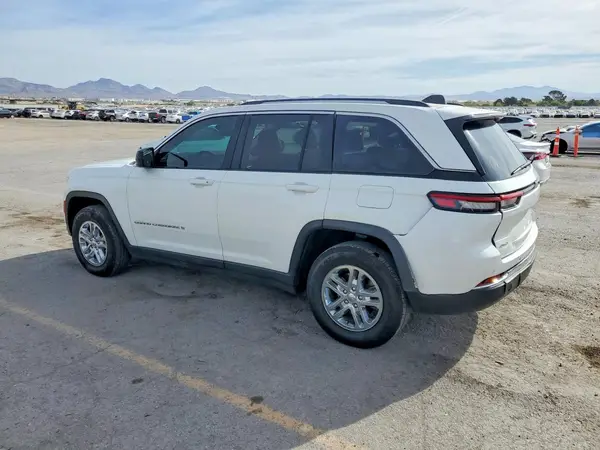 1C4RJHAG2PC594632 2023 JEEP GRAND CHEROKEE - Image 2