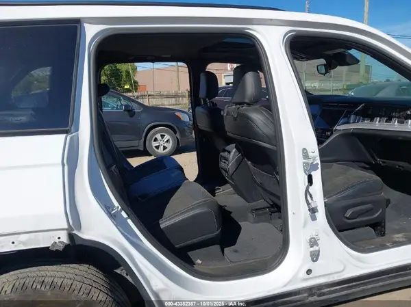 1C4RJHAG2PC634501 2023 JEEP GRAND CHEROKEE - Image 8