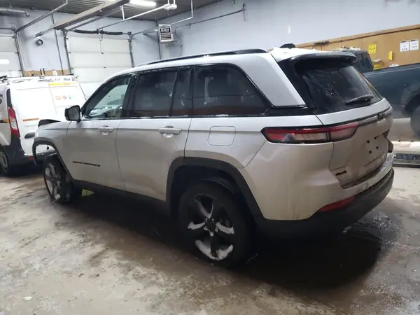 1C4RJHAG2PC644901 2023 JEEP GRAND CHEROKEE - Image 2