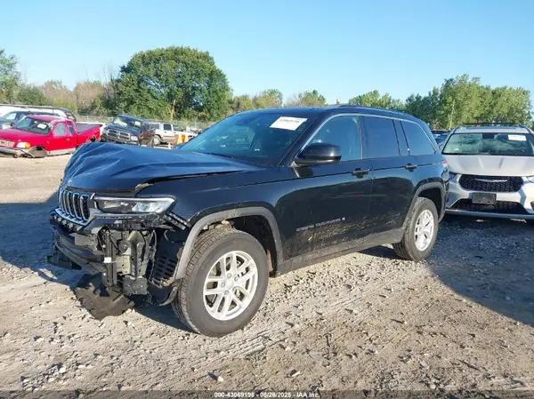 1C4RJHAG2PC647720 2023 JEEP GRAND CHEROKEE - Image 2