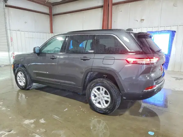 1C4RJHAG2R8574578 2024 JEEP GRAND CHEROKEE - Image 2