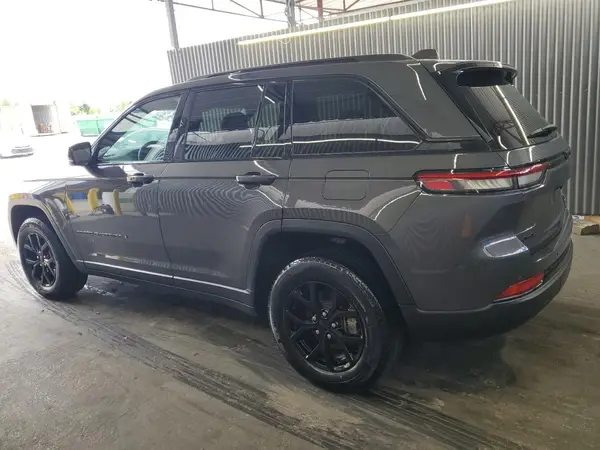 1C4RJHAG2RC124569 2024 JEEP GRAND CHEROKEE - Image 2