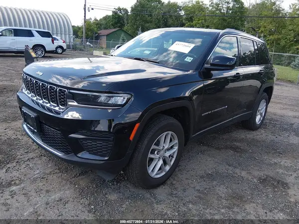 1C4RJHAG2RC159029 2024 JEEP GRAND CHEROKEE - Image 2