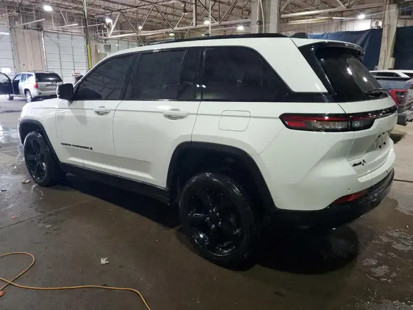 1C4RJHAG2RC218368 2024 JEEP GRAND CHEROKEE - Image 2