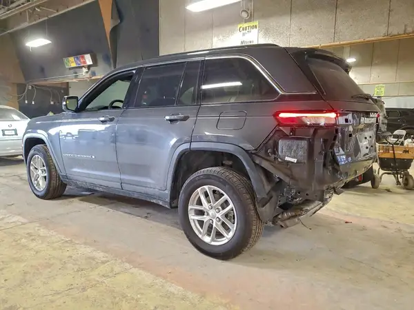 1C4RJHAG2RC235817 2024 JEEP GRAND CHEROKEE - Image 2