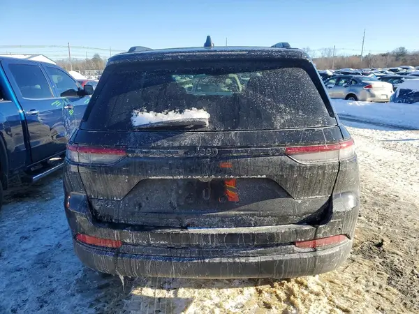 2025 JEEP GRAND CHEROKEE auction photo 6