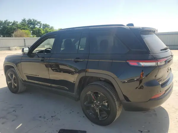 1C4RJHAG3PC561011 2023 JEEP GRAND CHEROKEE - Image 2