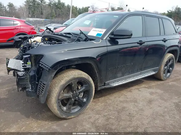 1C4RJHAG3PC567276 2023 JEEP GRAND CHEROKEE - Image 2