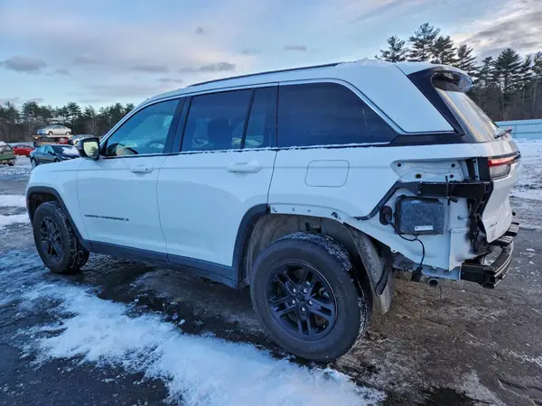1C4RJHAG3PC586703 2023 JEEP GRAND CHEROKEE - Image 2