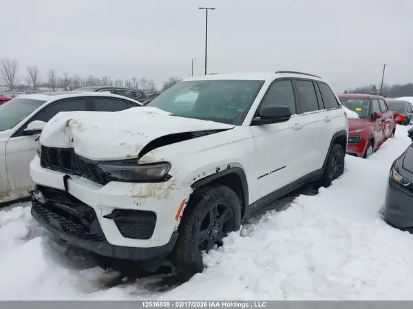 1C4RJHAG3PC614211 2023 JEEP GRAND CHEROKEE - Image 2