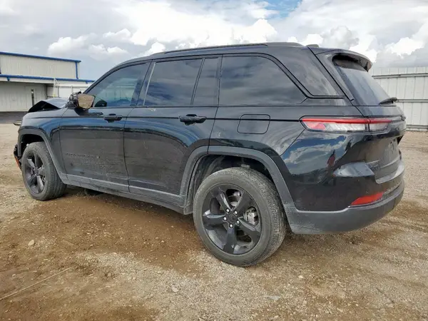1C4RJHAG3PC627430 2023 JEEP GRAND CHEROKEE - Image 2