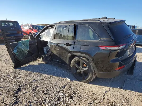 1C4RJHAG3PC646530 2023 JEEP GRAND CHEROKEE - Image 2