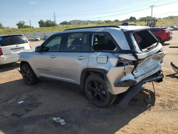 1C4RJHAG3R8575979 2024 JEEP GRAND CHEROKEE - Image 2