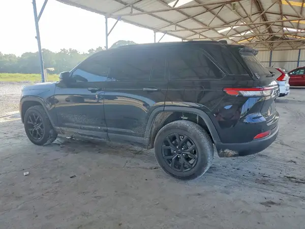 1C4RJHAG3R8950849 2024 JEEP GRAND CHEROKEE - Image 2