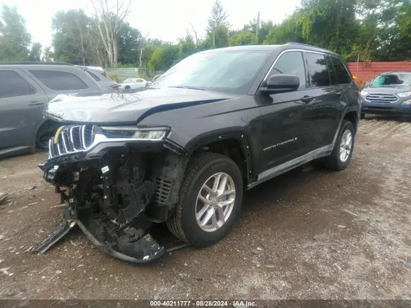 1C4RJHAG3RC185851 2024 JEEP GRAND CHEROKEE - Image 2