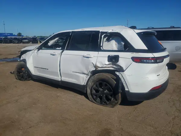 1C4RJHAG3RC218251 2024 JEEP GRAND CHEROKEE - Image 2