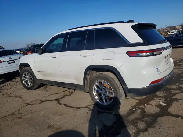 1C4RJHAG3RC252836 2024 JEEP GRAND CHEROKEE - Image 2
