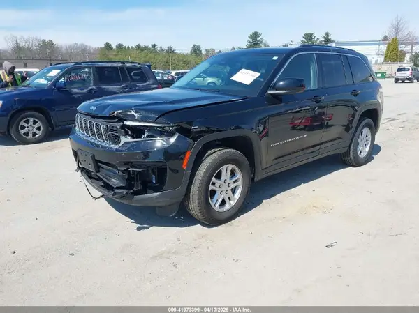 1C4RJHAG3RC697996 2024 JEEP GRAND CHEROKEE - Image 2