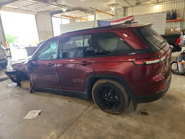 1C4RJHAG3SC272042 2025 JEEP GRAND CHEROKEE - Image 2