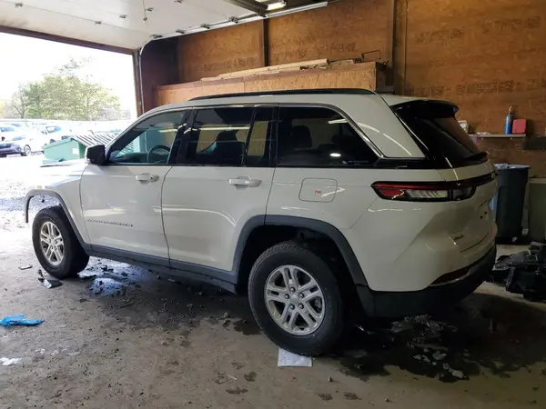 1C4RJHAG3SC276415 2025 JEEP GRAND CHEROKEE - Image 2