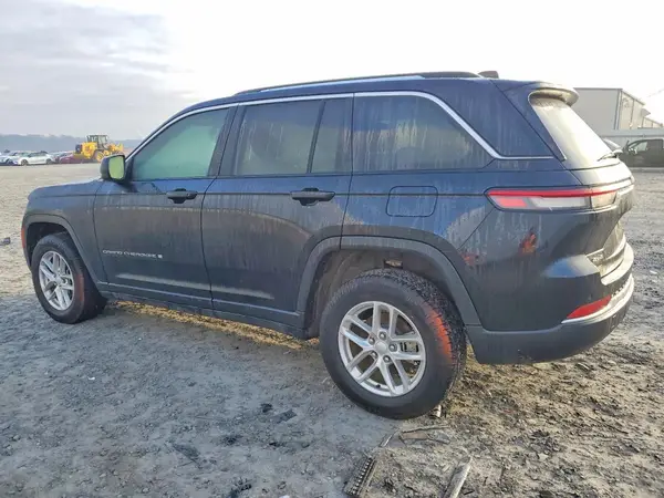 1C4RJHAG4P8900863 2023 JEEP GRAND CHEROKEE - Image 2