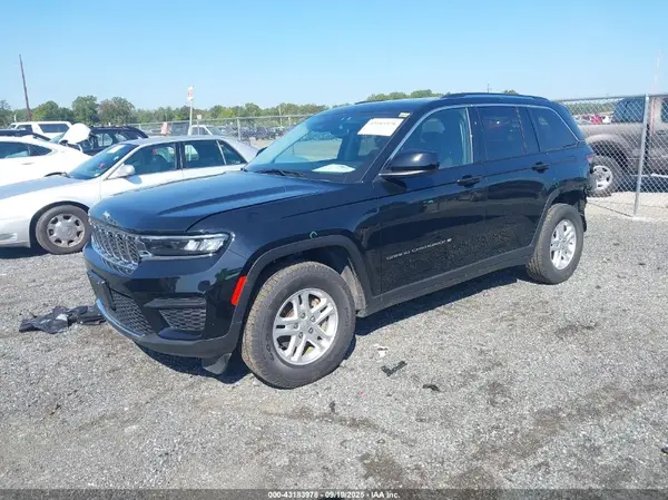 1C4RJHAG4PC528325 2023 JEEP GRAND CHEROKEE - Image 2